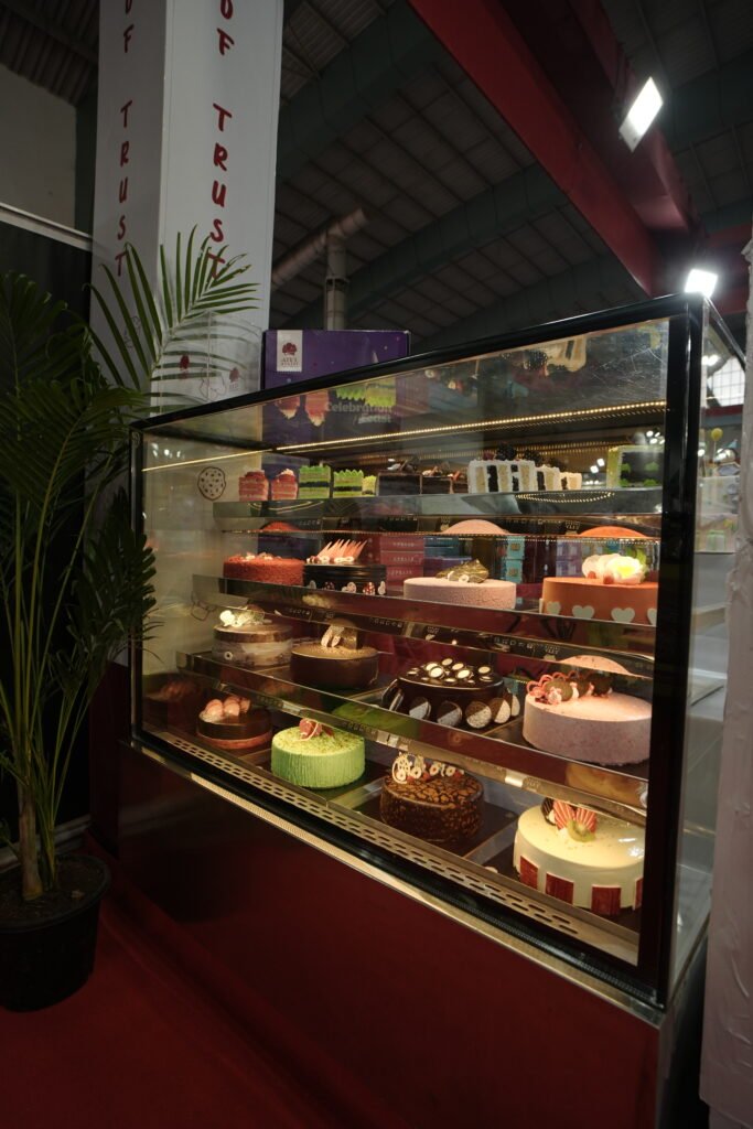 Customized Wedding Cakes by Atul Bakery